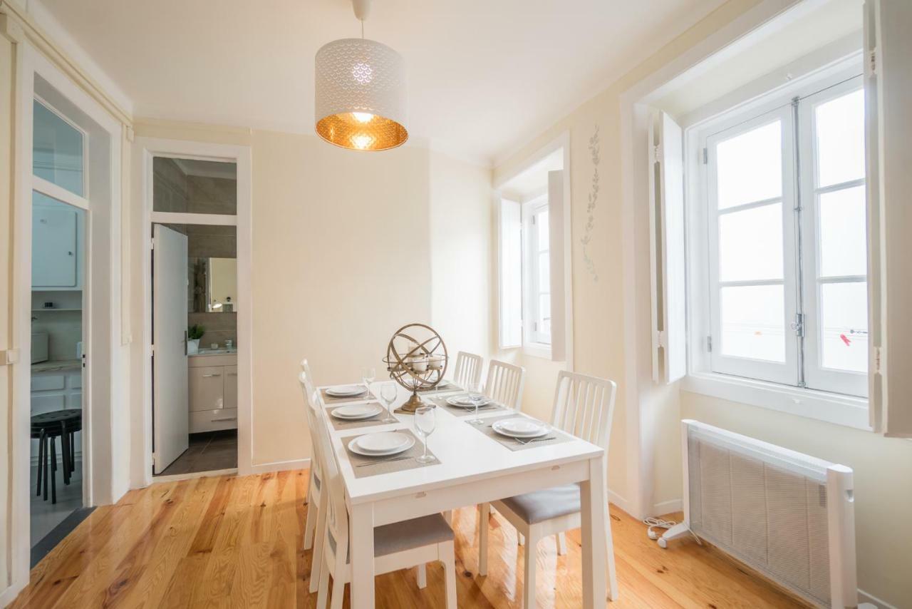 Mouraria 2 Bedroom Apartment Lisbon Bagian luar foto