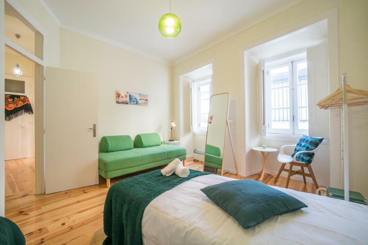 Mouraria 2 Bedroom Apartment Lisbon Bagian luar foto