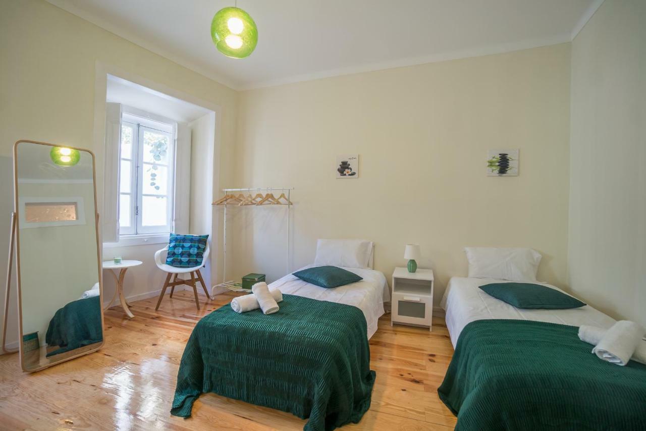 Mouraria 2 Bedroom Apartment Lisbon Bagian luar foto