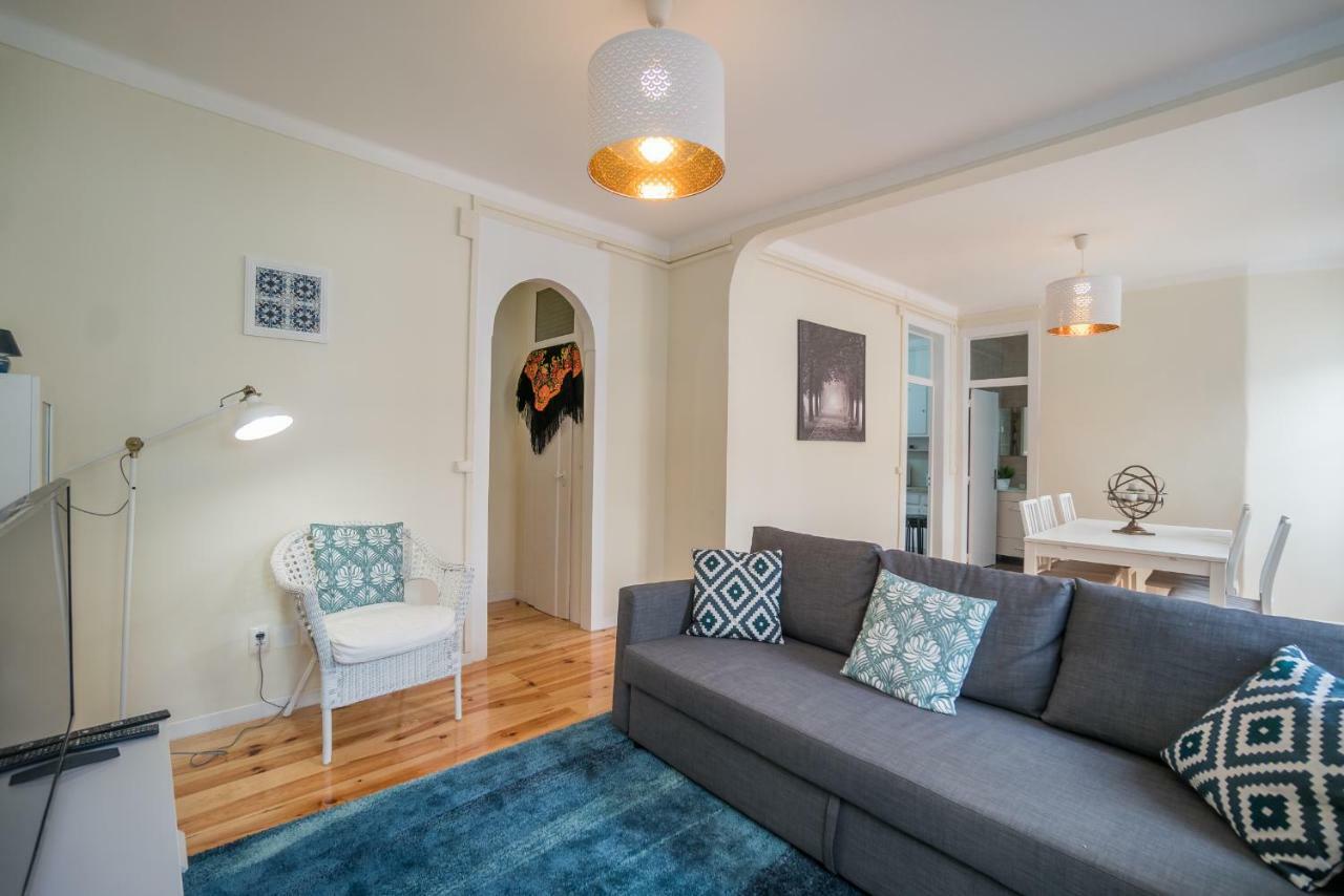 Mouraria 2 Bedroom Apartment Lisbon Bagian luar foto