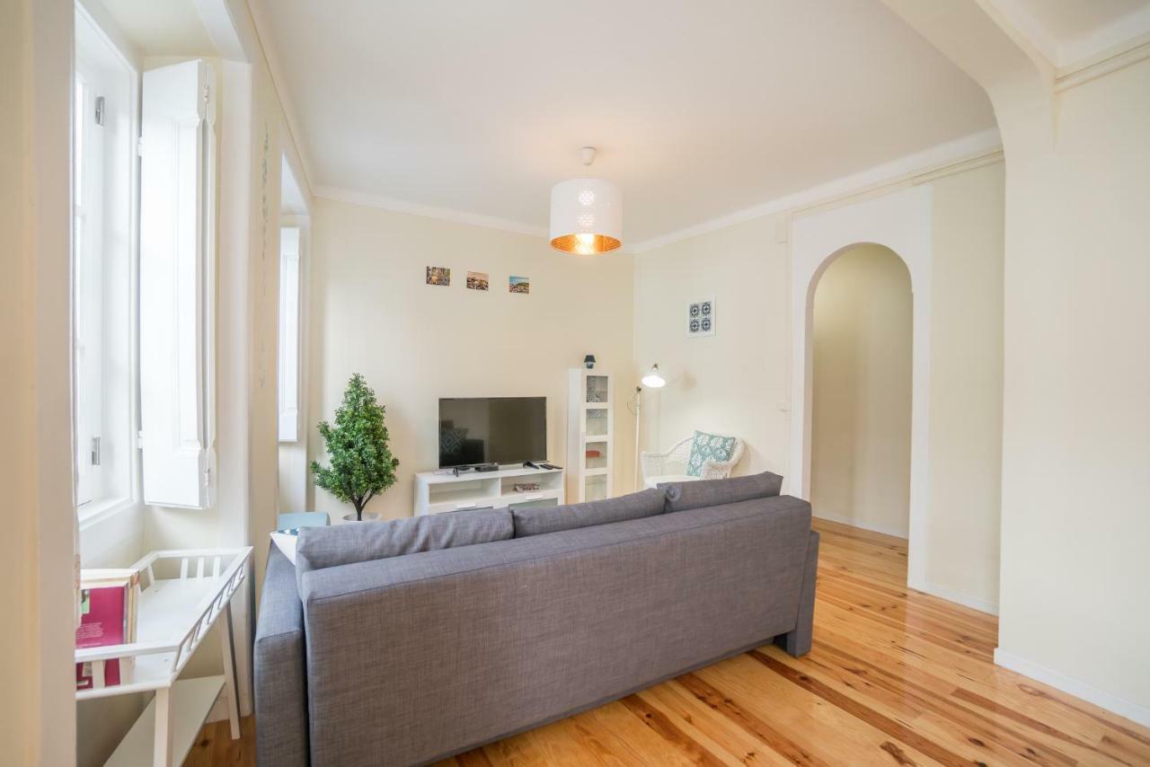 Mouraria 2 Bedroom Apartment Lisbon Bagian luar foto