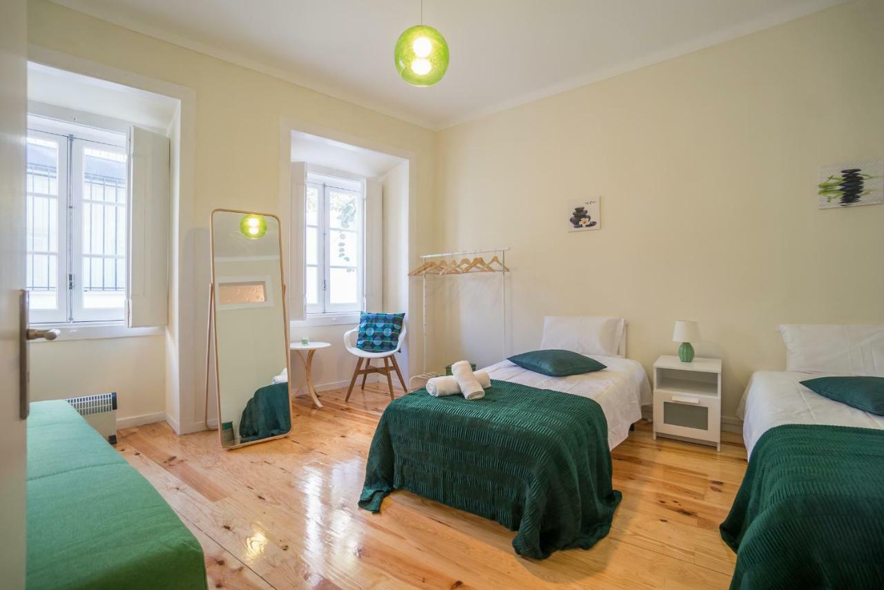 Mouraria 2 Bedroom Apartment Lisbon Bagian luar foto