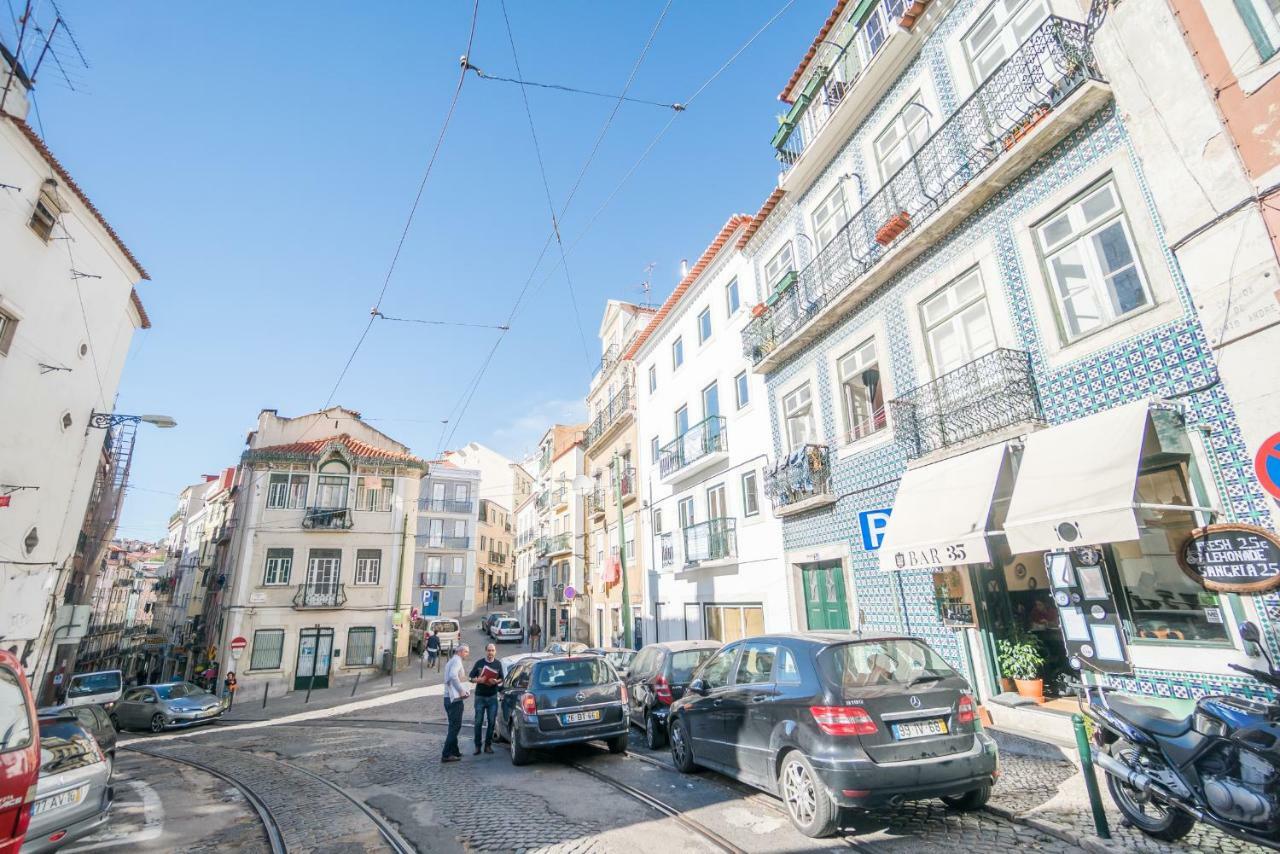 Mouraria 2 Bedroom Apartment Lisbon Bagian luar foto