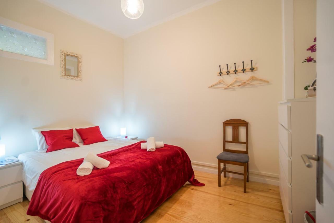 Mouraria 2 Bedroom Apartment Lisbon Bagian luar foto