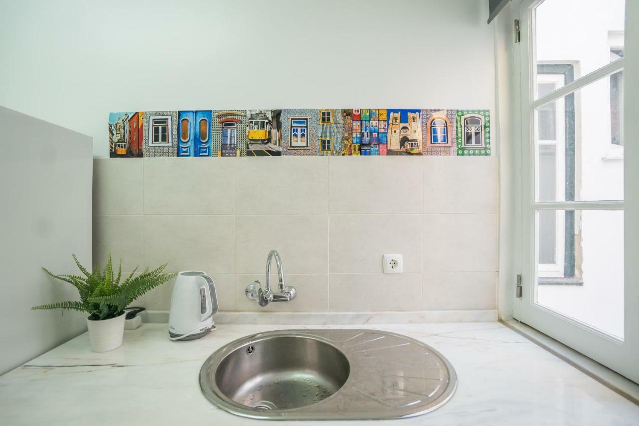 Mouraria 2 Bedroom Apartment Lisbon Bagian luar foto