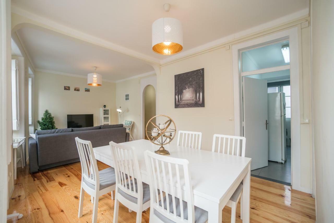 Mouraria 2 Bedroom Apartment Lisbon Bagian luar foto